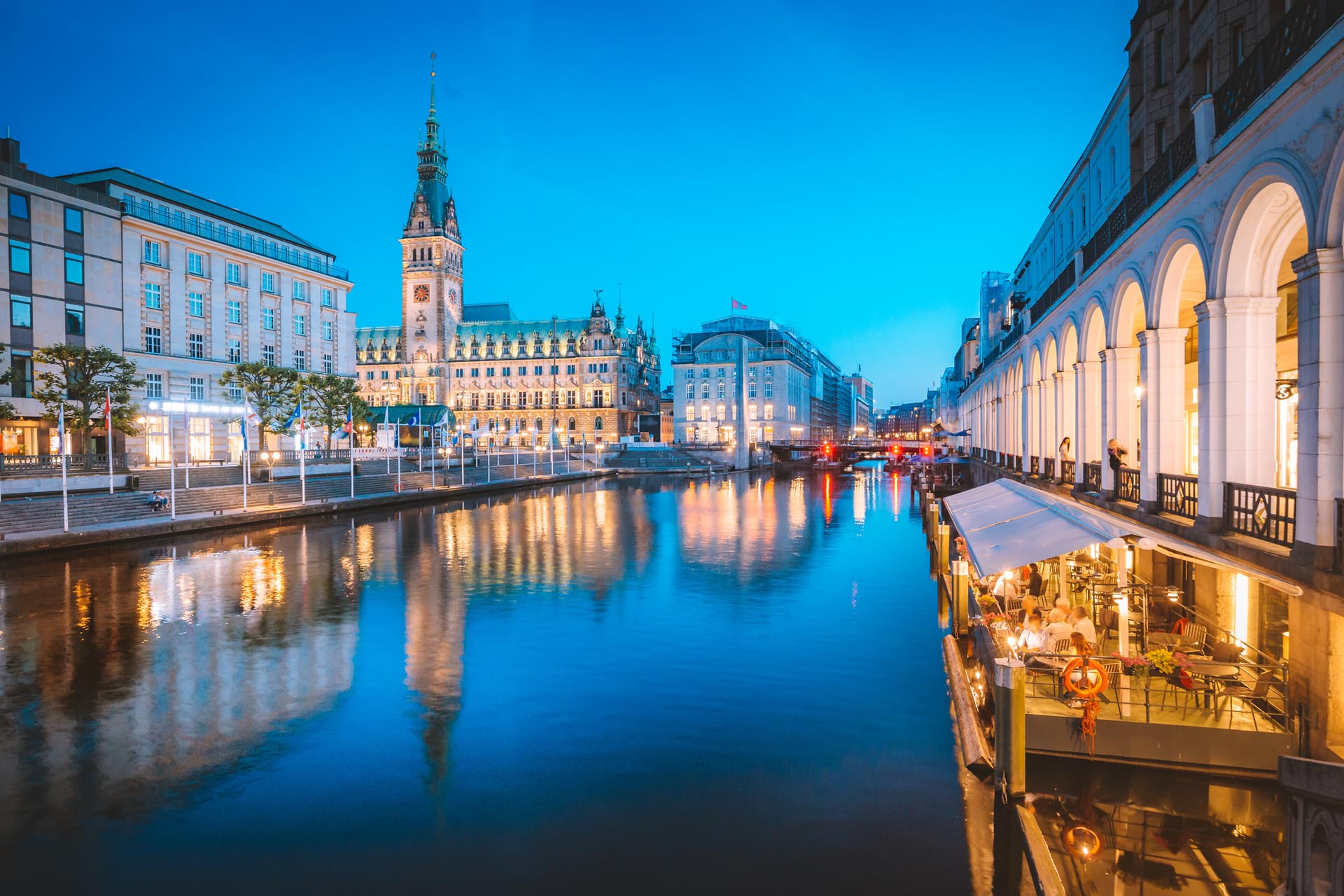 Flights from Oslo to Hamburg (HAM) | Business & City Breaks | Ready2Go.no